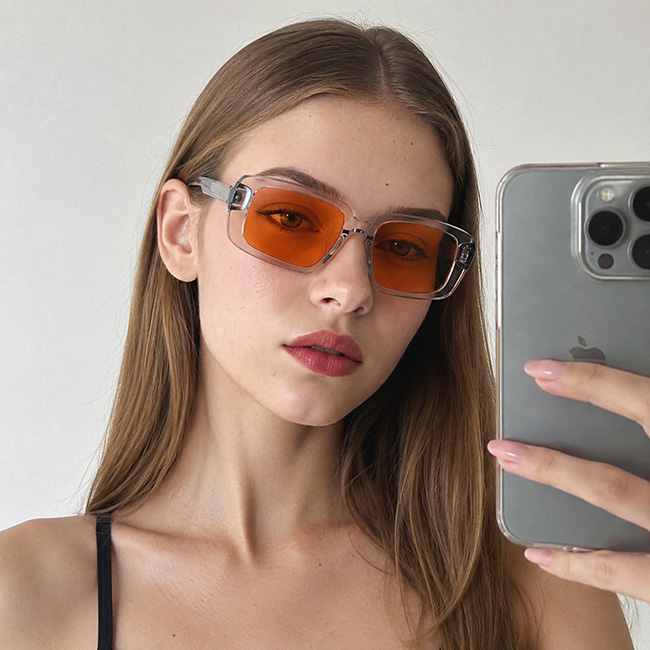 Publicación de Instagram VIZOOR: lentes naranjas transparentes